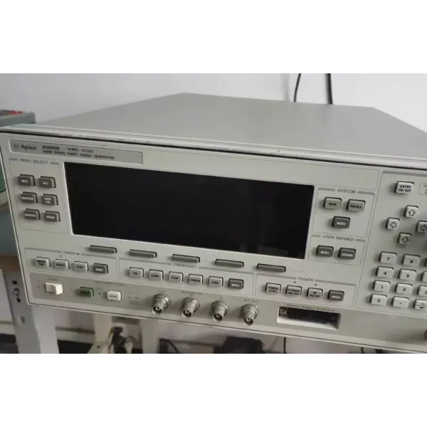 Agilent 83620B Synthetic Signal Generator