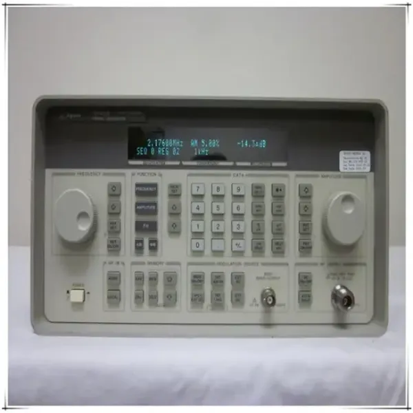 Agilent 8648B Synthesizer Signal Generator