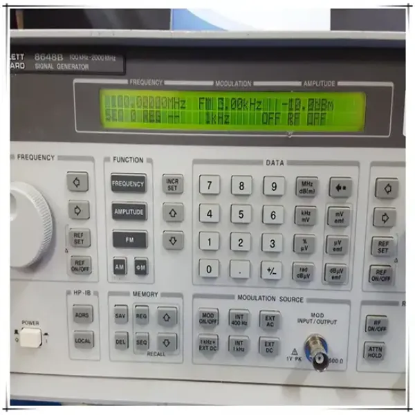 Agilent 8648B Synthesizer Signal Generator
