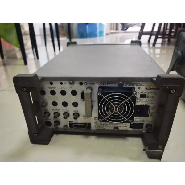Agilent / HP 8593E Portable Spectrum Analyzer