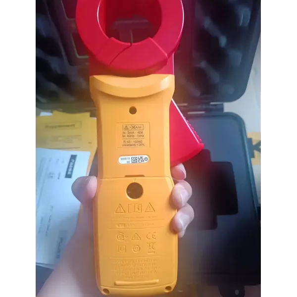 Fluke 1630-2 Earth Ground Clamp Meter