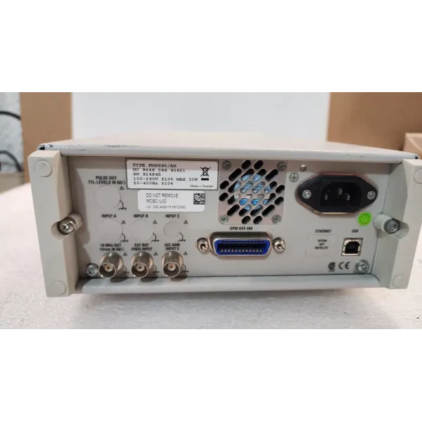 Fluke PM6690 Frequency Meter