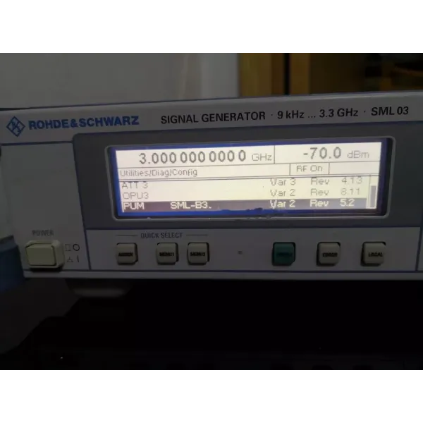 Rohde & Schwarz SME03 signal generator, frequency range from 5 kHz to 3 GHz.