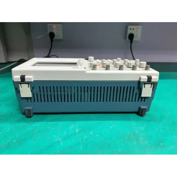Tektronix TDS2014B Digital Oscilloscope